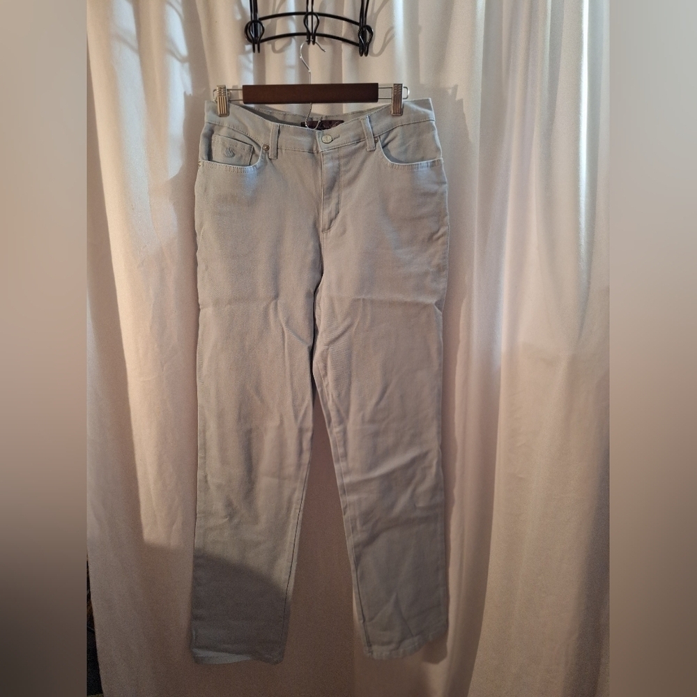 Gloria Vanderbilt Blue Jeans